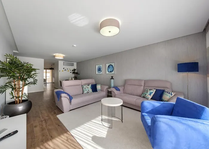 Alto Nogueiras House